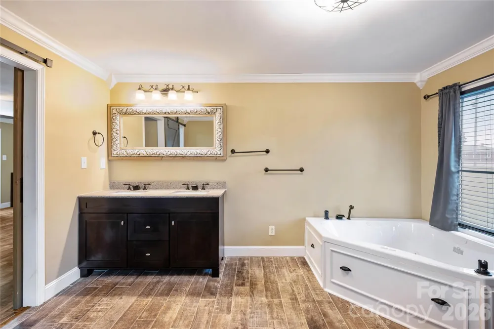 7610 Long Island Road Catawba, NC 28609