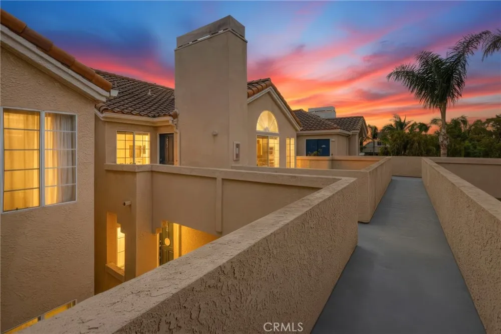 4581 Warner #302 Huntington Beach, CA 92649