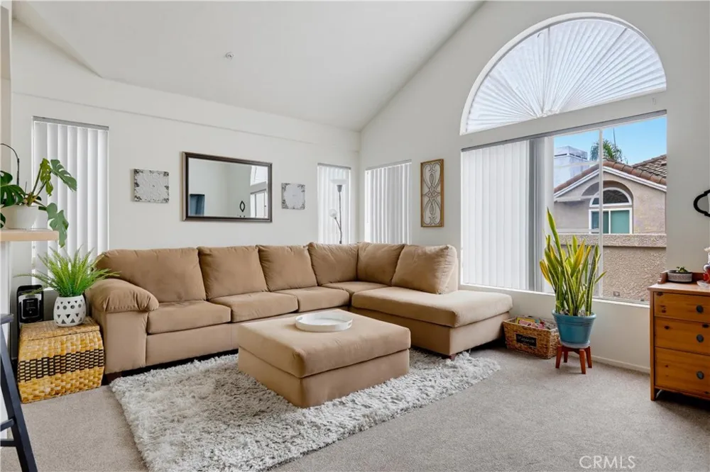 4581 Warner #302 Huntington Beach, CA 92649
