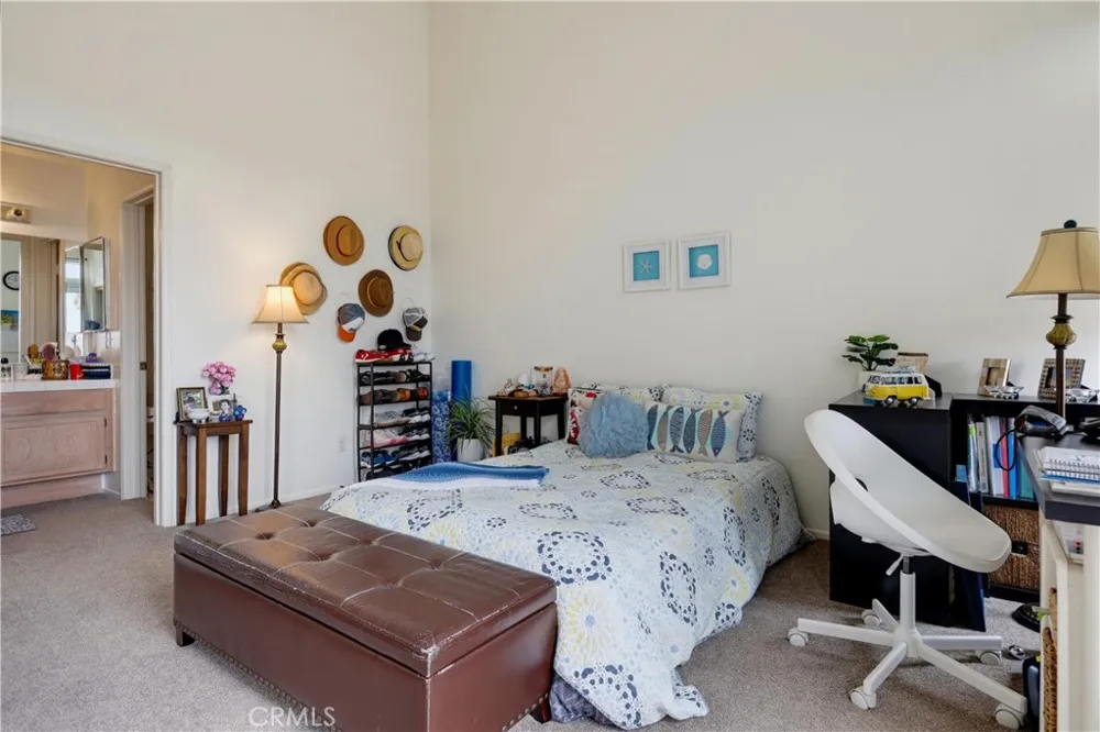 4581 Warner #302 Huntington Beach, CA 92649