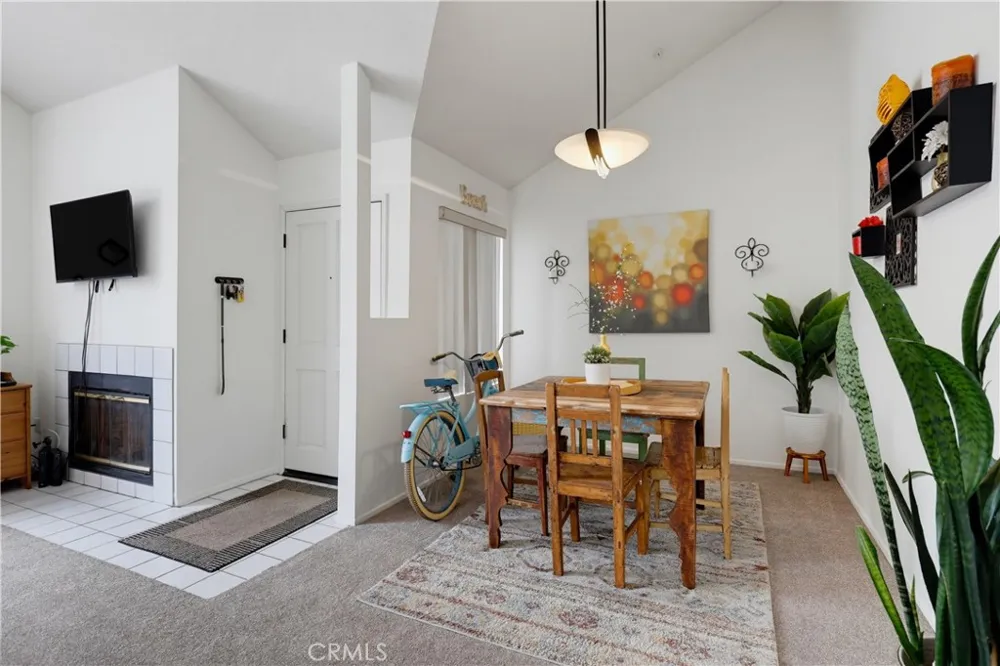 4581 Warner #302 Huntington Beach, CA 92649