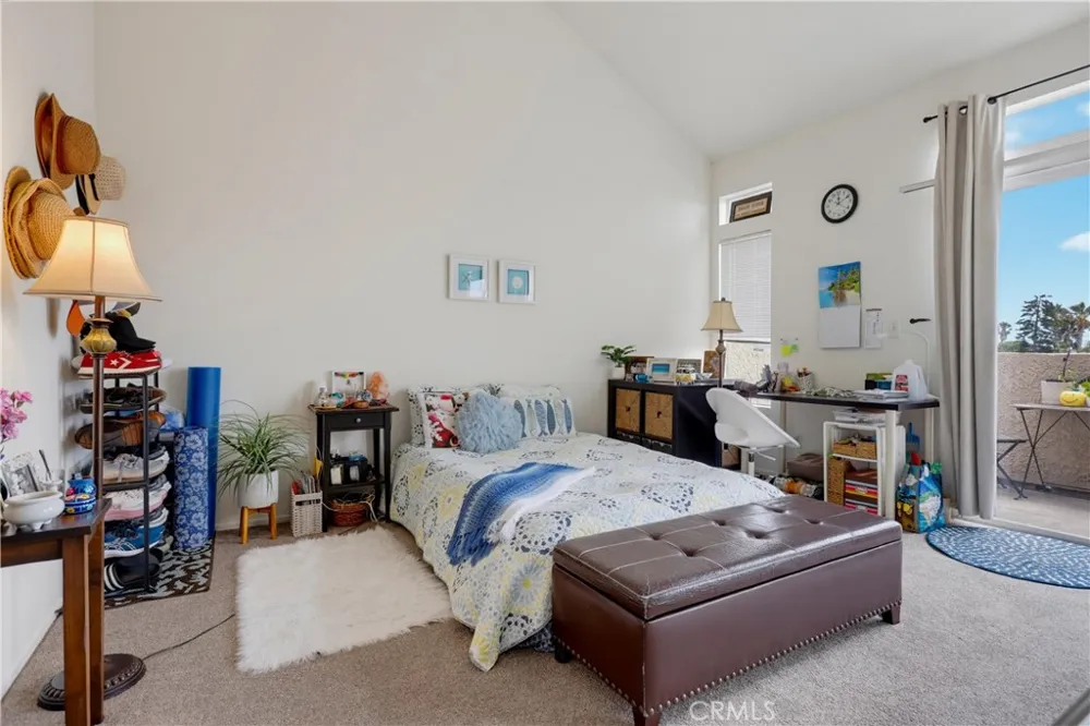 4581 Warner #302 Huntington Beach, CA 92649