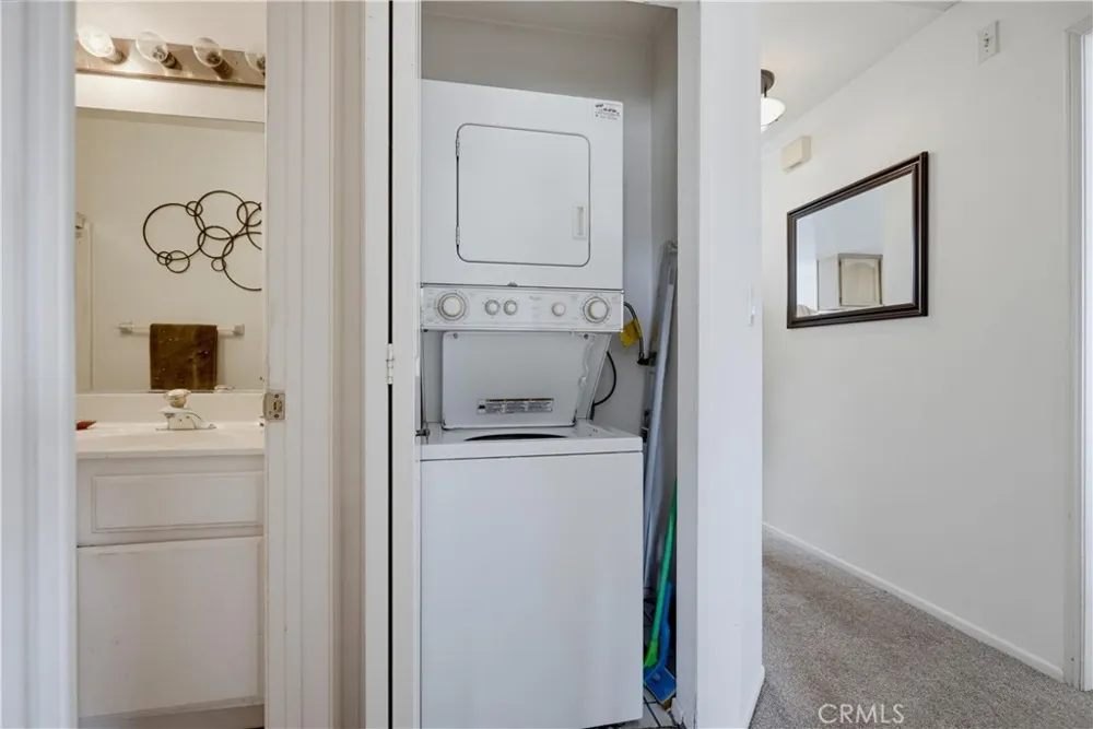 4581 Warner #302 Huntington Beach, CA 92649