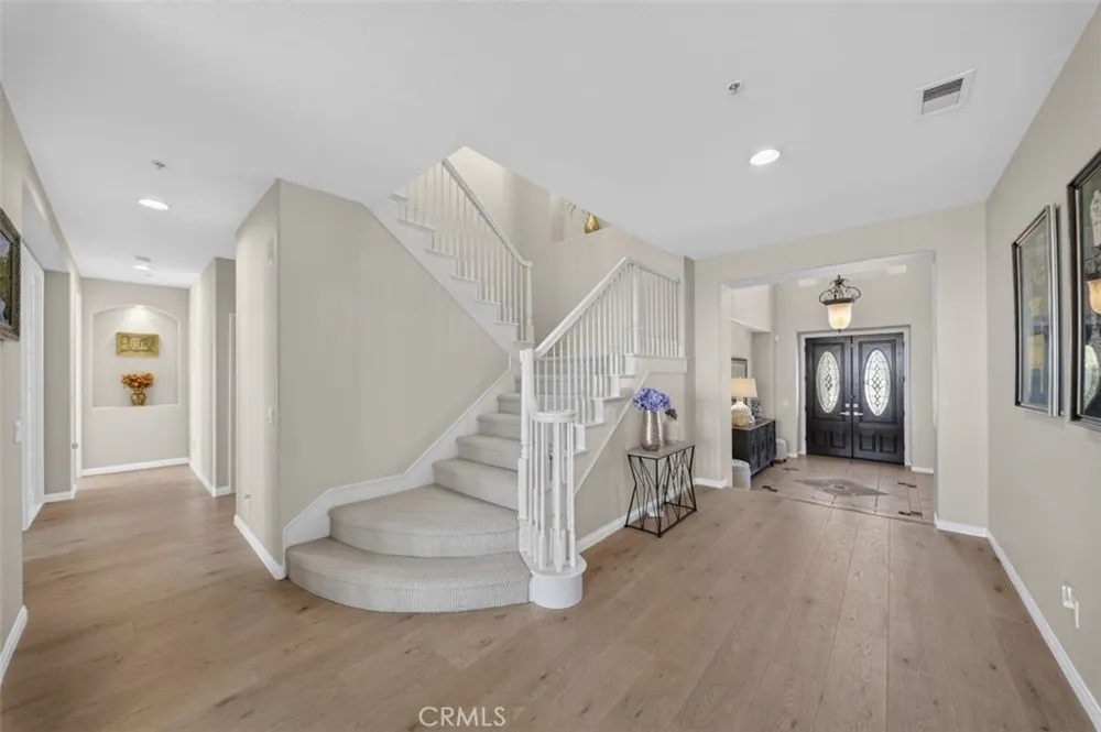 2420 Vista Del Sol La Verne, CA 91750