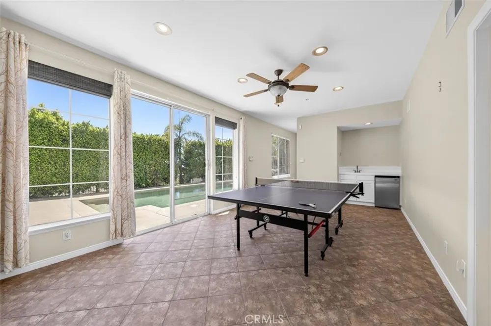 2420 Vista Del Sol La Verne, CA 91750