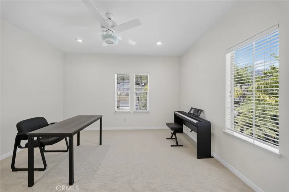 2420 Vista Del Sol La Verne, CA 91750