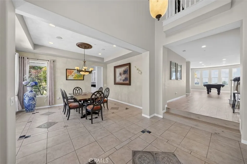 2420 Vista Del Sol La Verne, CA 91750