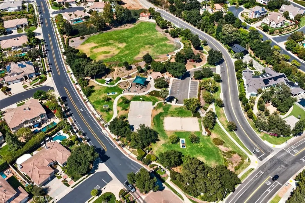 2420 Vista Del Sol La Verne, CA 91750