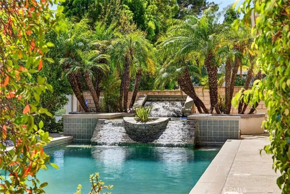 2420 Vista Del Sol La Verne, CA 91750