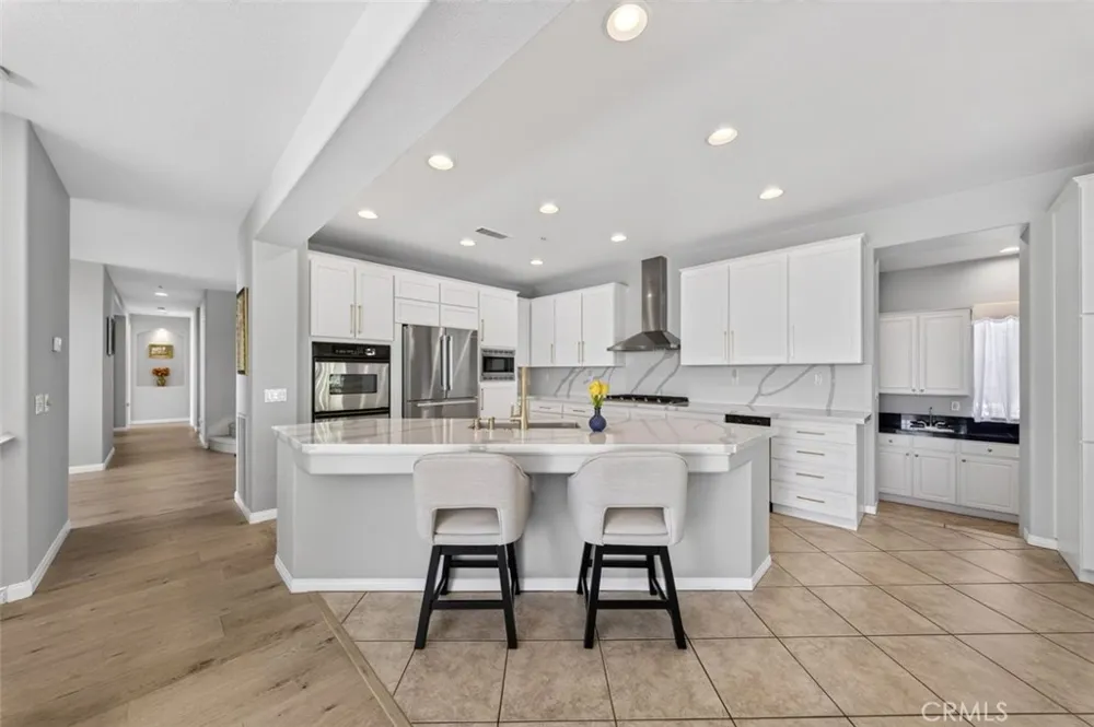 2420 Vista Del Sol La Verne, CA 91750