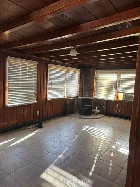 6701 mountain view ave. Inyokern, CA 93527