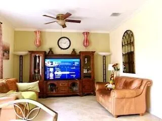 6898 Julia Gardens Drive Coconut Creek, FL 33073