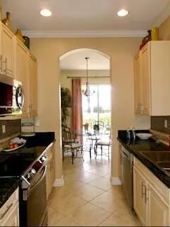 6898 Julia Gardens Drive Coconut Creek, FL 33073