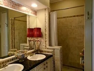 6898 Julia Gardens Drive Coconut Creek, FL 33073