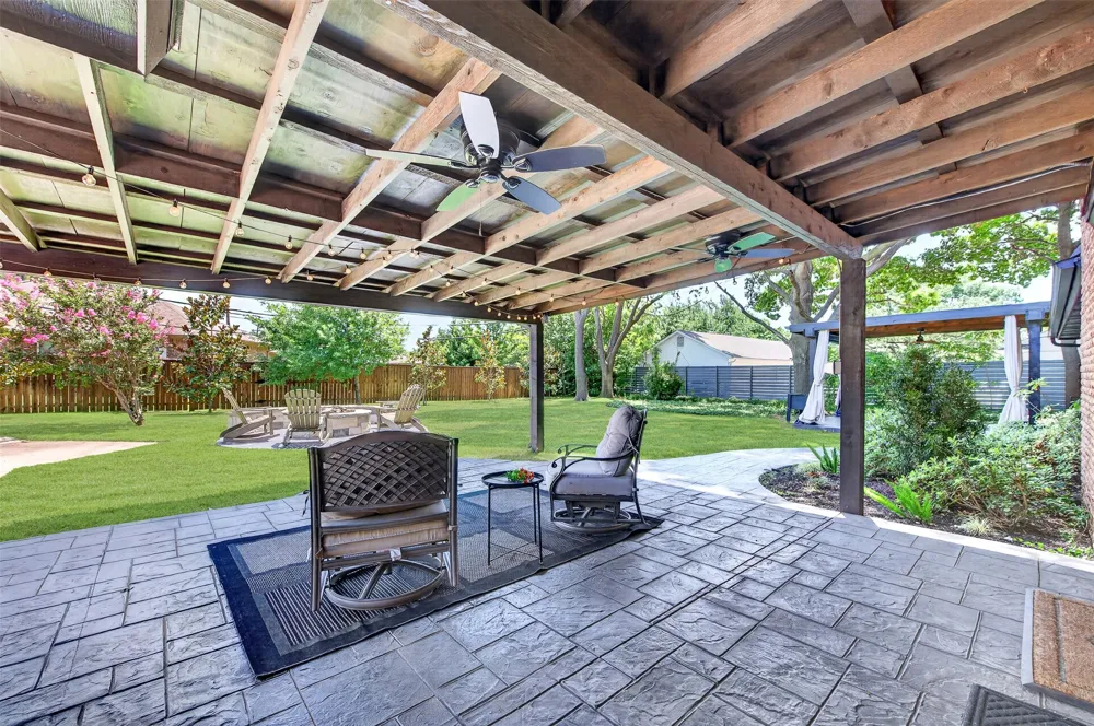 13834 Tanglewood Drive Farmers Branch, TX 75234