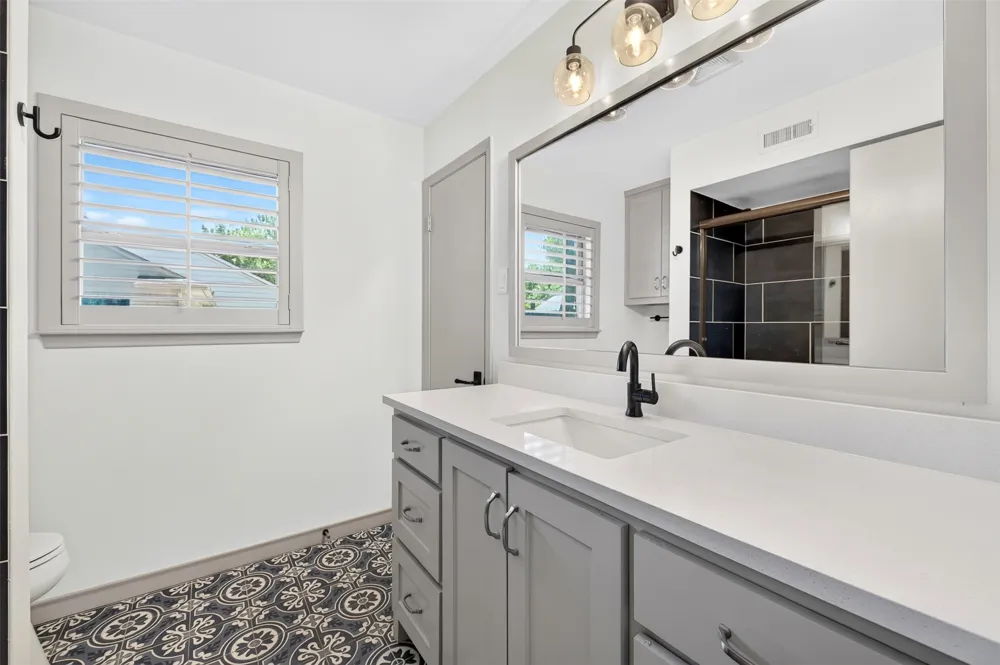 13834 Tanglewood Drive Farmers Branch, TX 75234