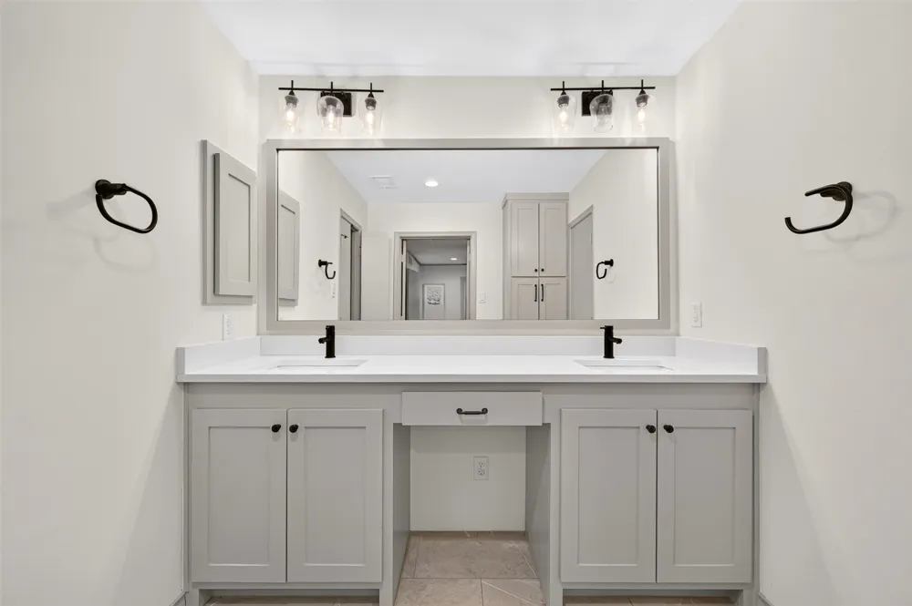 13834 Tanglewood Drive Farmers Branch, TX 75234