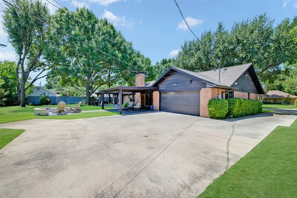 13834 Tanglewood Drive Farmers Branch, TX 75234
