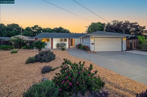 9689 Davona Dr