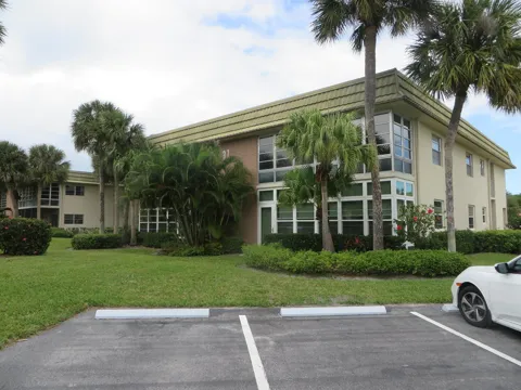 37 Vista Gardens Trail #201