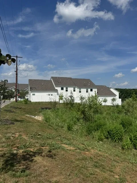 628 Hamilton Crossings #13 Antioch, TN 37013