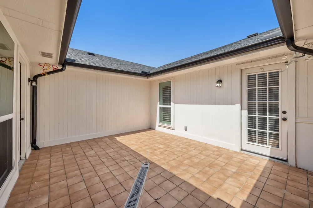 1301 Davis Lane Terrell, TX 75160