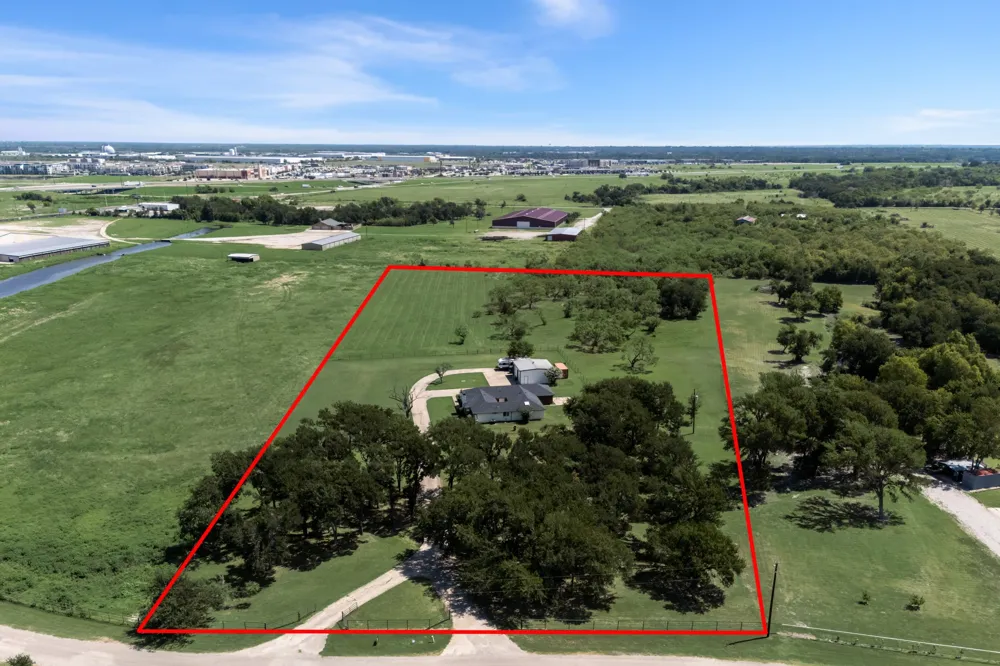 1301 Davis Lane Terrell, TX 75160