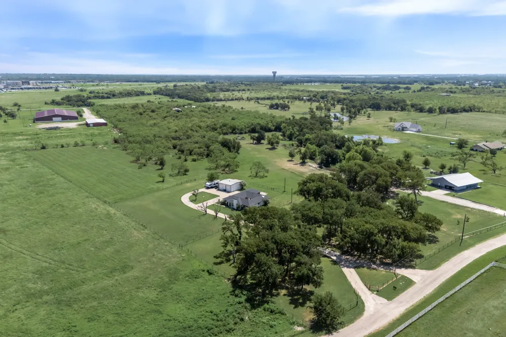 1301 Davis Lane Terrell, TX 75160