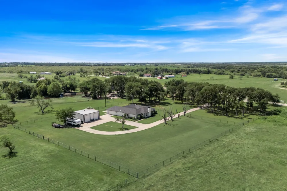 1301 Davis Lane Terrell, TX 75160