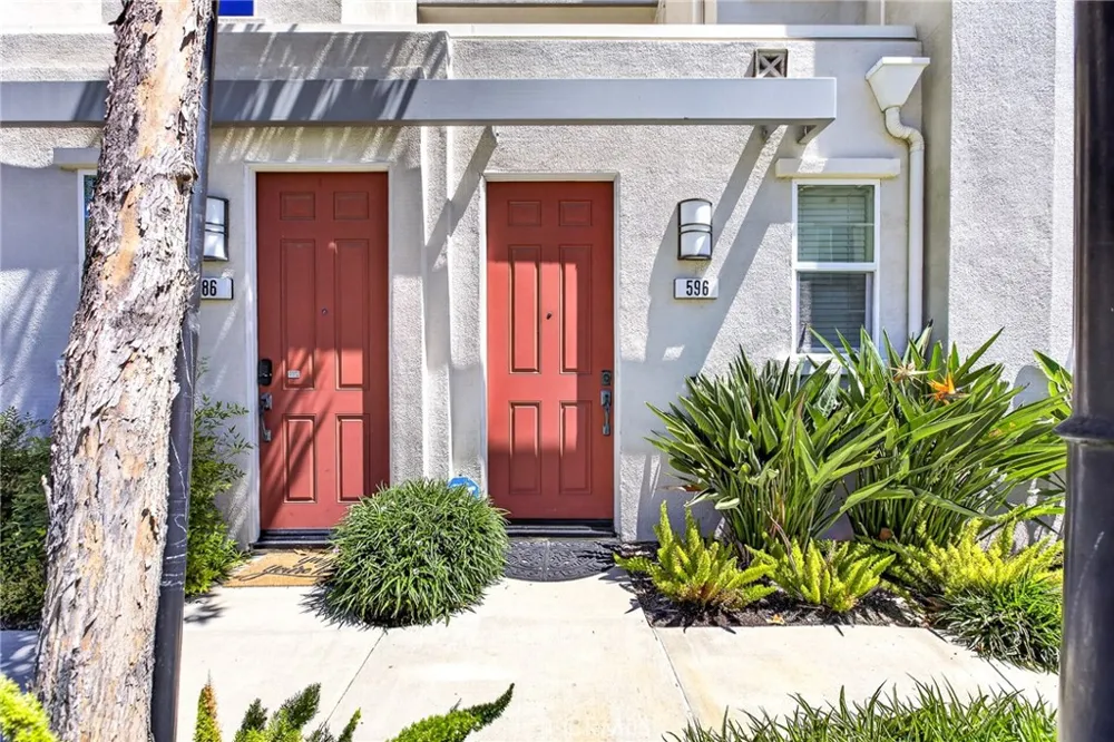 596 Katy Upland, CA 91786