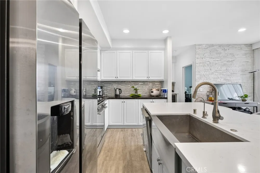 596 Katy Upland, CA 91786