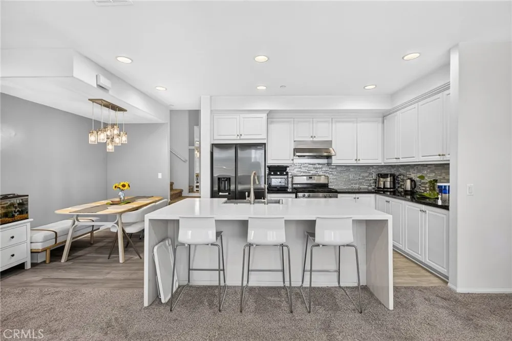 596 Katy Upland, CA 91786