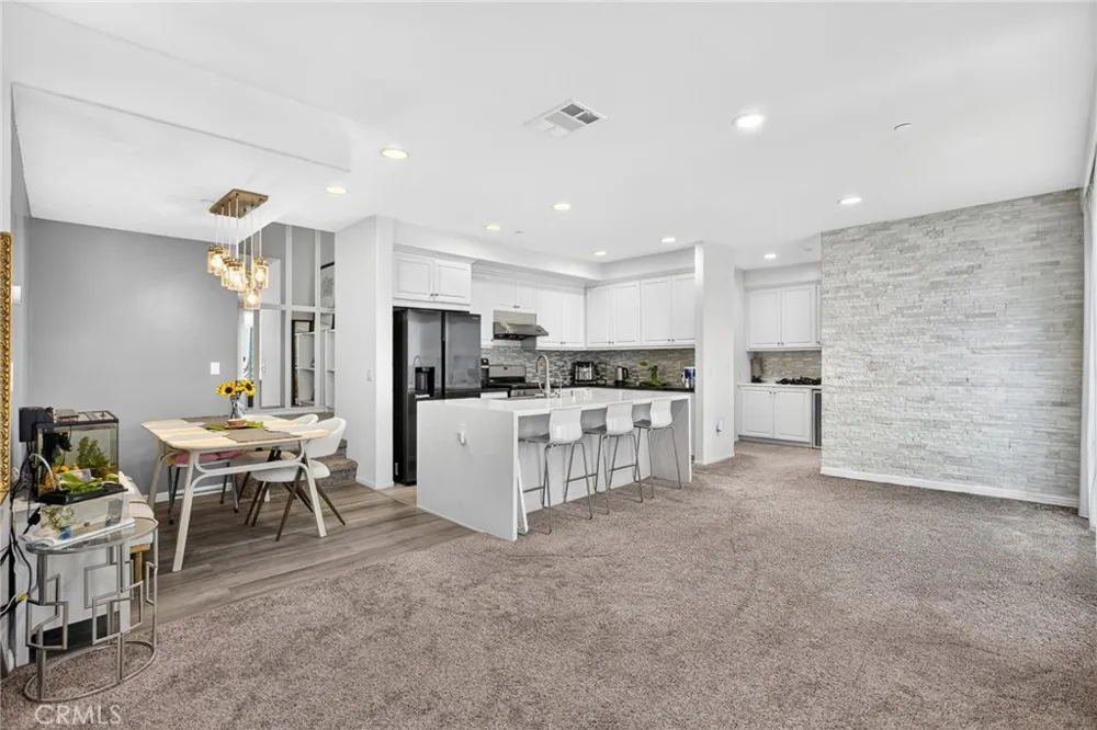 596 Katy Upland, CA 91786