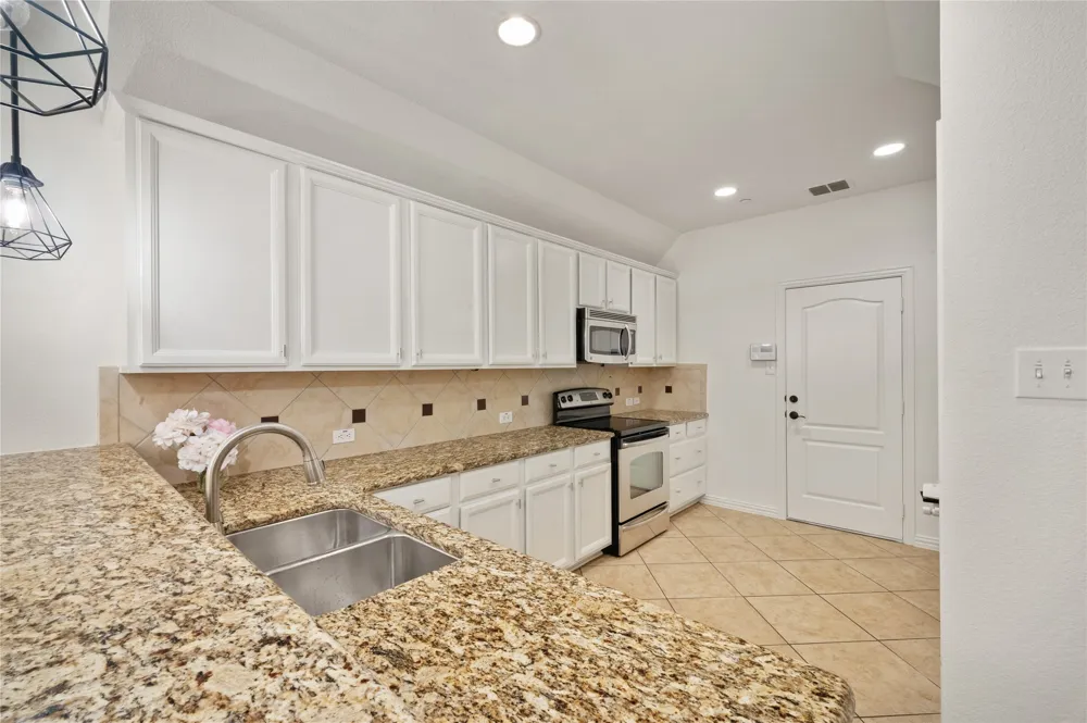2661 Jacobson Drive Lewisville, TX 75067
