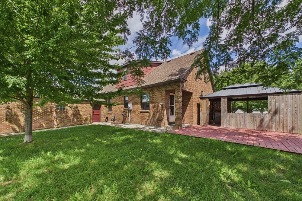 513 5th Street Gaylord, MN 55334