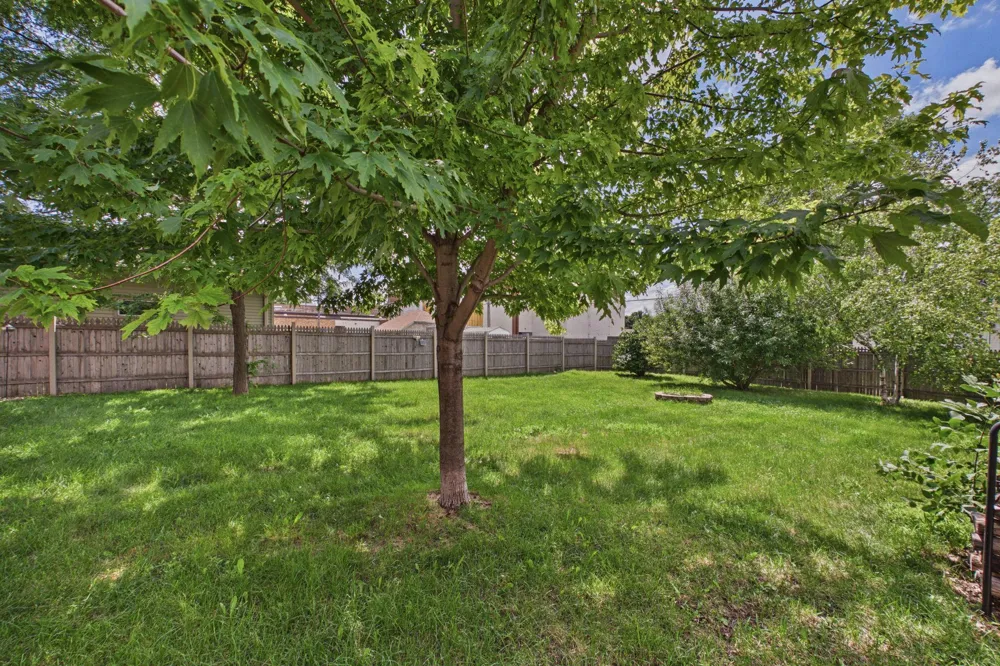 513 5th Street Gaylord, MN 55334