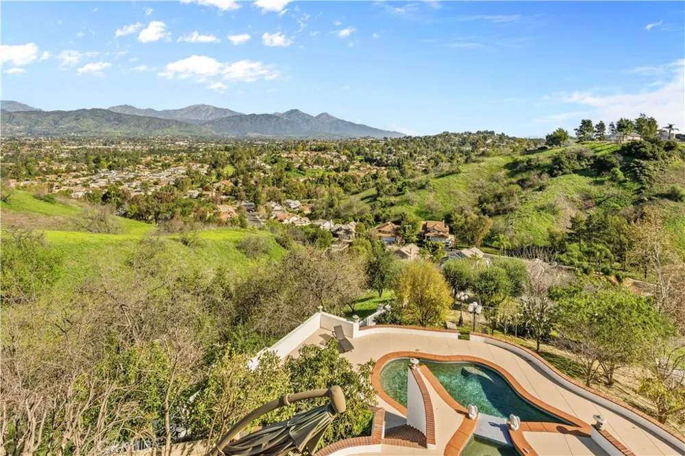 1603 Calle Cristina San Dimas, CA 91773