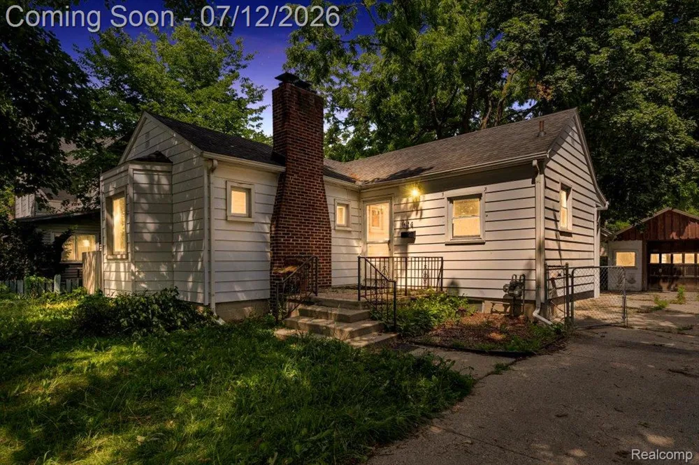 624 Prospect Road Ypsilanti City, MI 48198