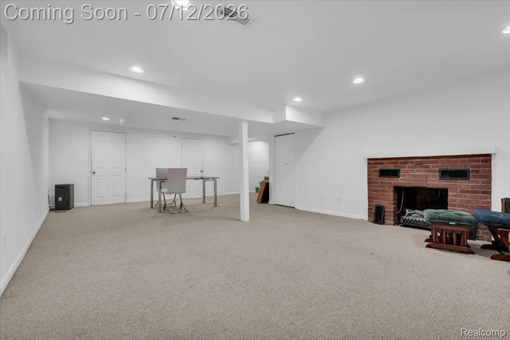 624 Prospect Road Ypsilanti City, MI 48198