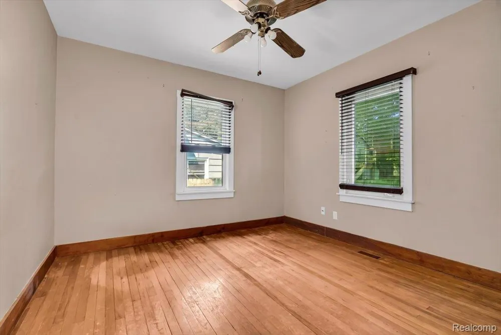 624 Prospect Road Ypsilanti City, MI 48198