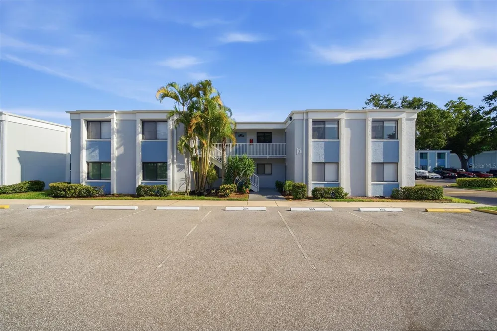 5310 26TH STREET W #304 Bradenton, FL 34207
