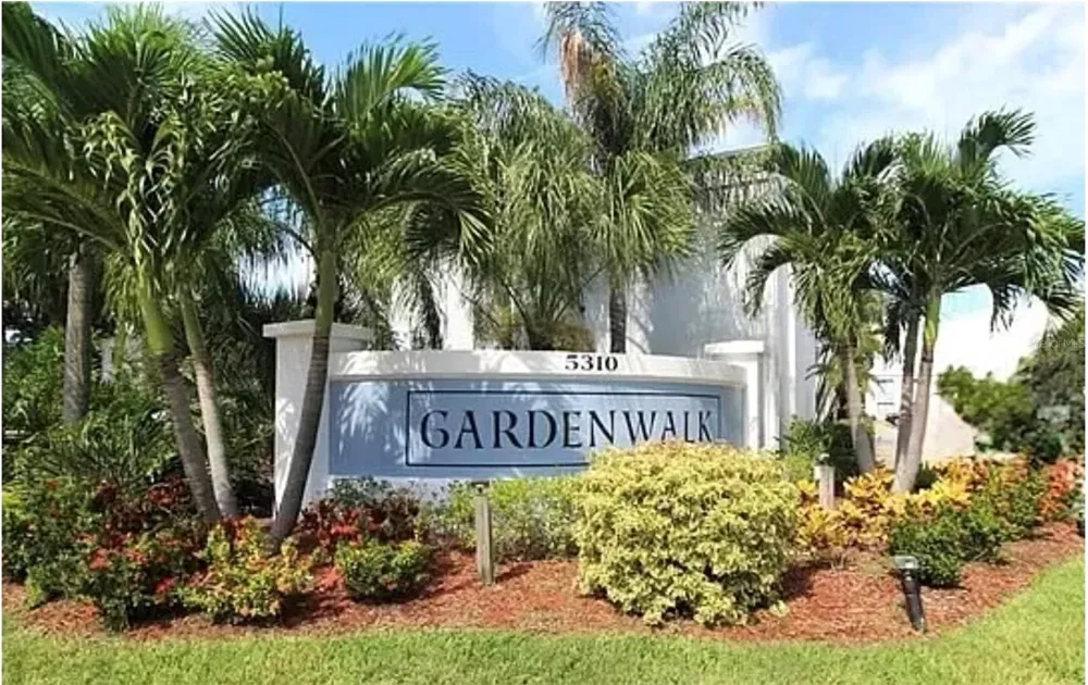 5310 26TH STREET W #304 Bradenton, FL 34207