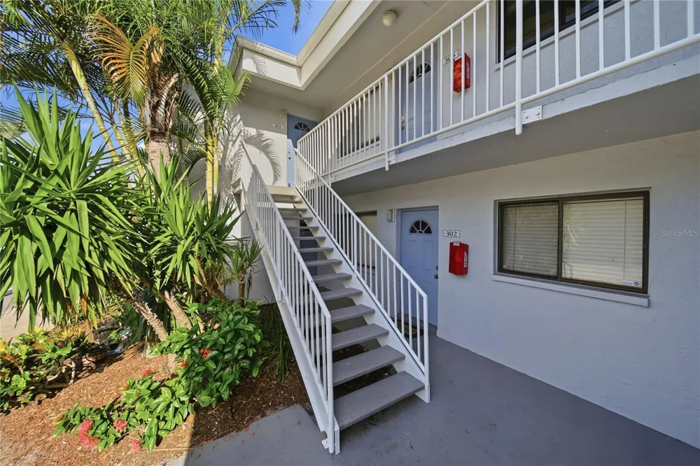 5310 26TH STREET W #304 Bradenton, FL 34207