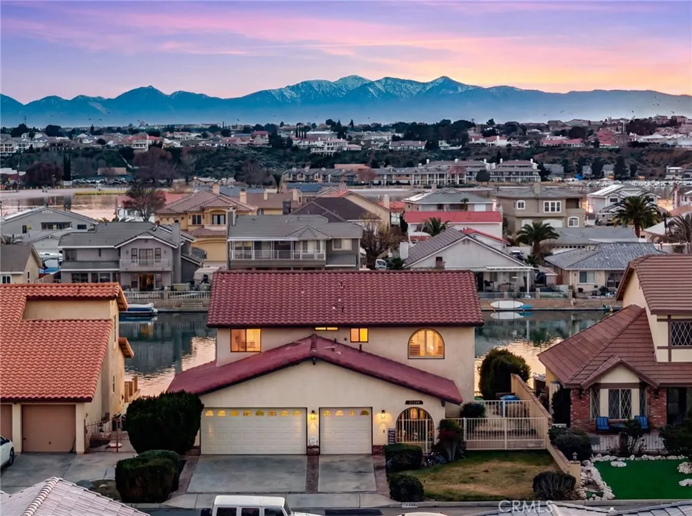 13520 Sea Gull Drive Victorville, CA 92395