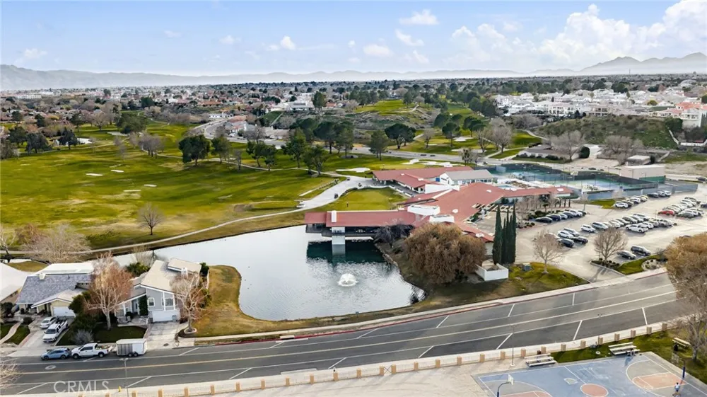 13520 Sea Gull Drive Victorville, CA 92395
