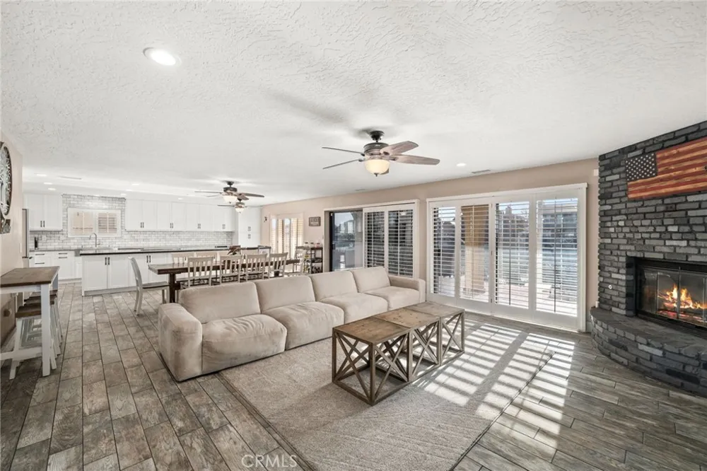 13520 Sea Gull Drive Victorville, CA 92395