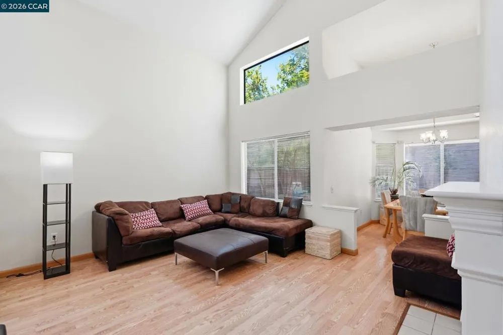 1032 Burnham Dr Pittsburg, CA 94565