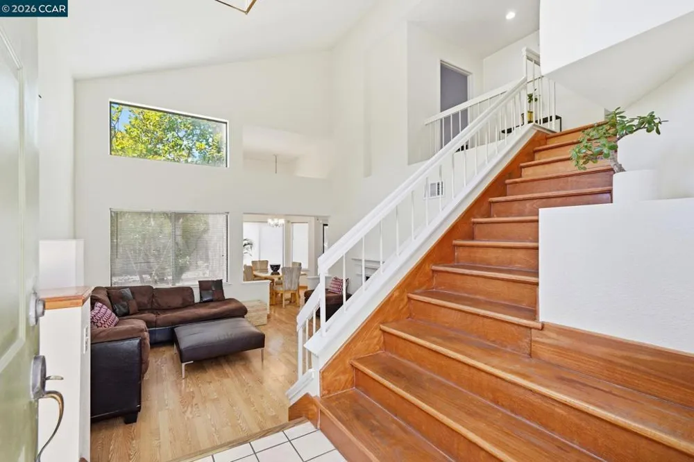 1032 Burnham Dr Pittsburg, CA 94565