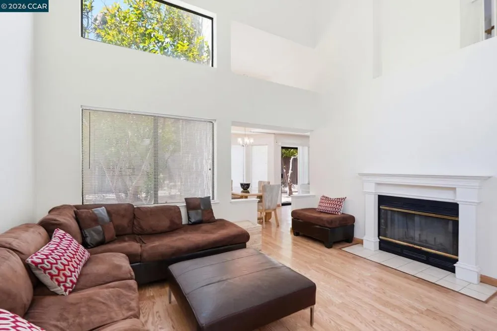 1032 Burnham Dr Pittsburg, CA 94565