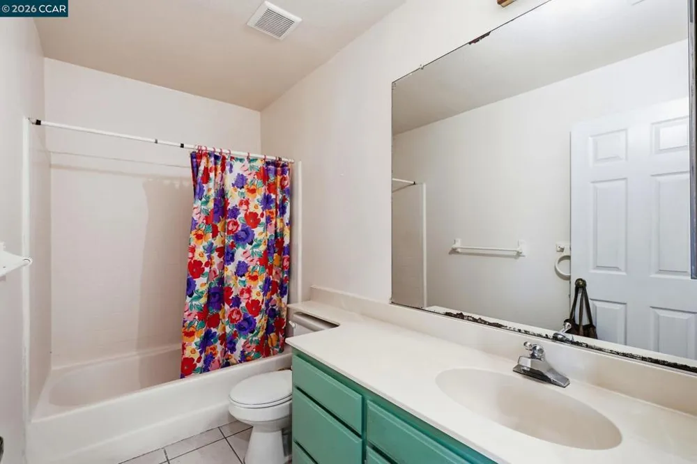 1032 Burnham Dr Pittsburg, CA 94565